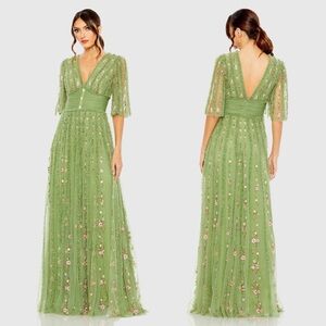Mac Duggal 8028 Green Floral V-Neck Ruffle Detail Empire Waist Gown Size 20 NWT